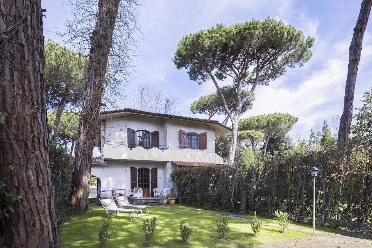 Il Marinaio Villa Massa  0*, Massa (Tuscany) Italy