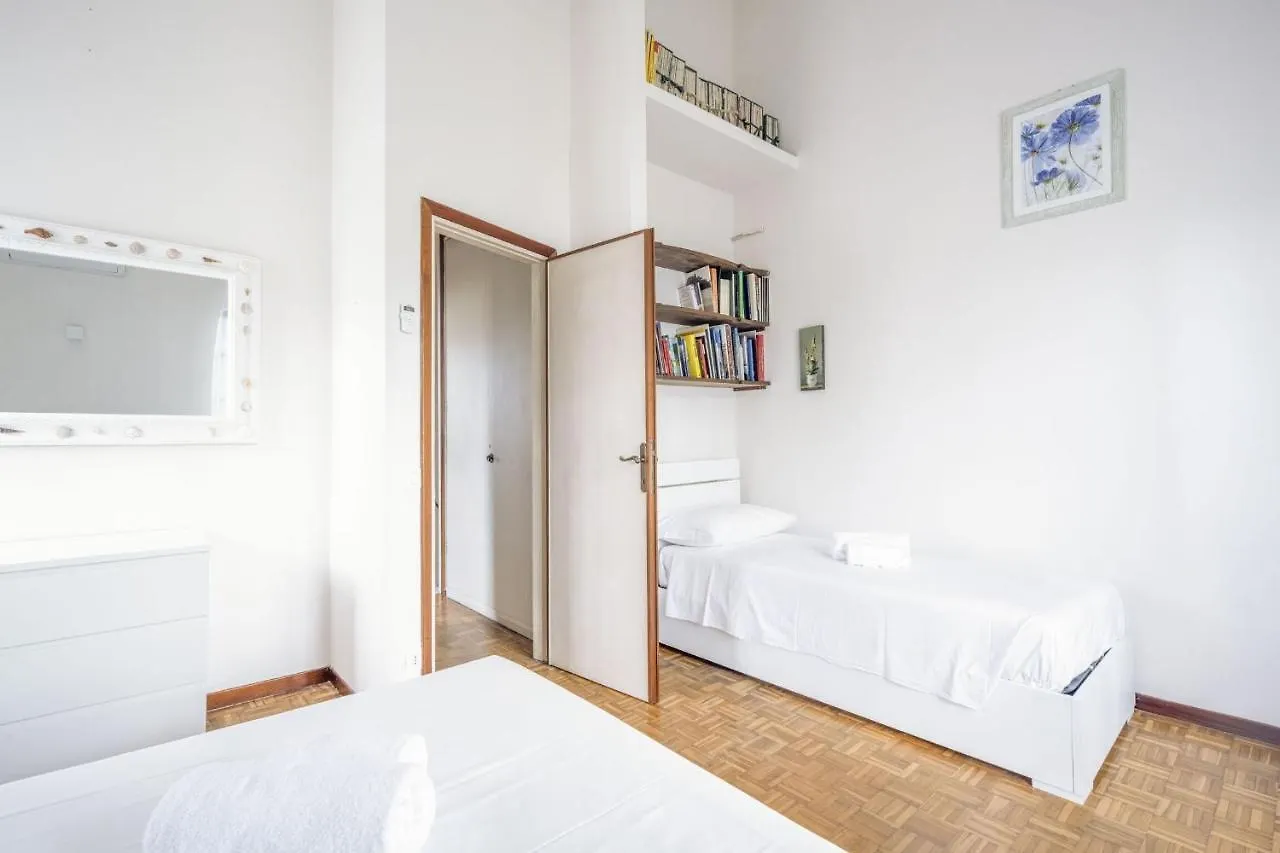 Il Marinaio Villa Massa  0*, Massa (Tuscany)